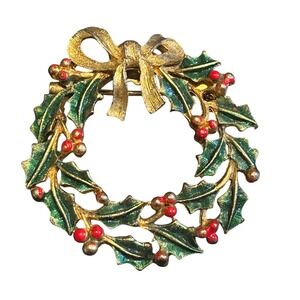 Vintage Signed JJ Jonette Jewelry Gold Enamel Holly Wreath‎ Christmas Brooch Pin